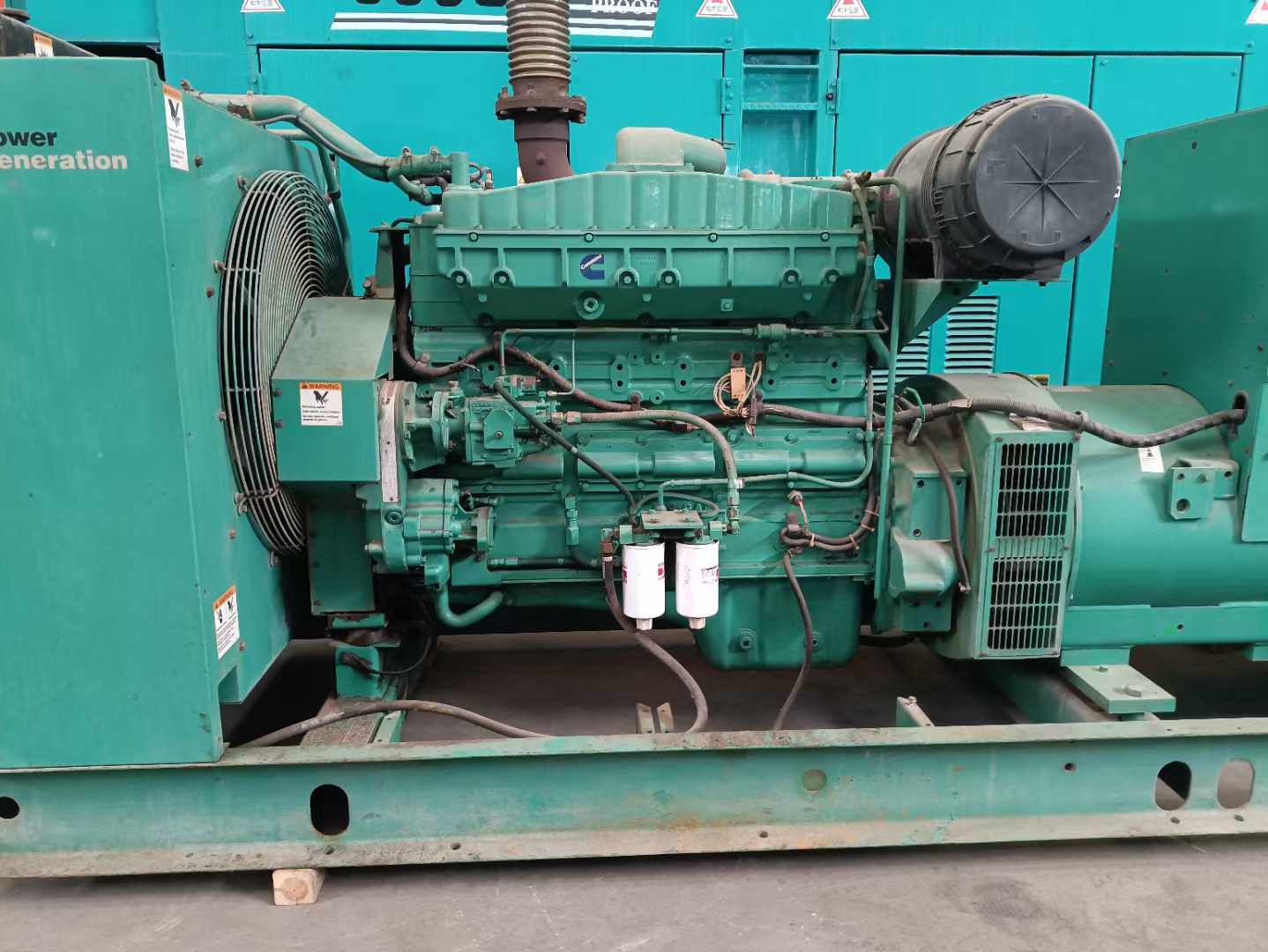 宝塔过载会对 600kW 柴油发电机组造成哪些损害?